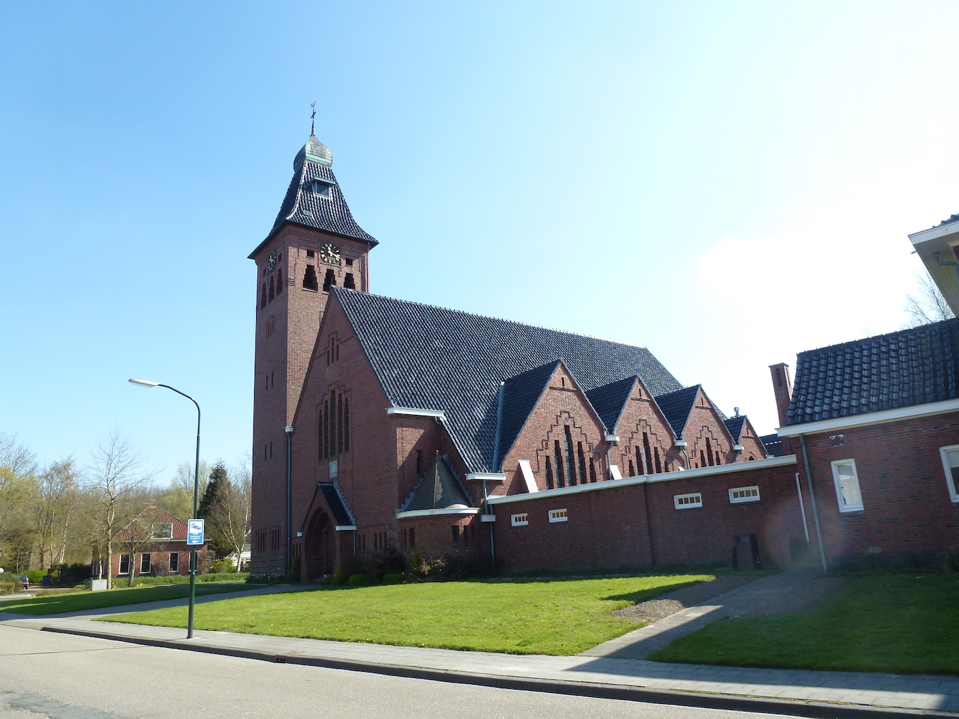 Sint-Bonifatiuskerk in Wehe den Hoorn